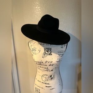 KILLSTAR wide brim hat